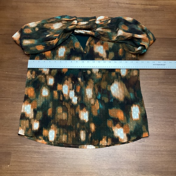 Calvin Klein Womens Green Abstract Clip Dot Blouse Smocked Cuff M w/undershirt - Picture 4 of 12